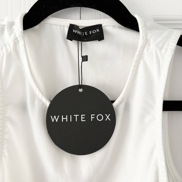 NWT White Fox Boutique White Wishing Well Top - Picture 3 of 3